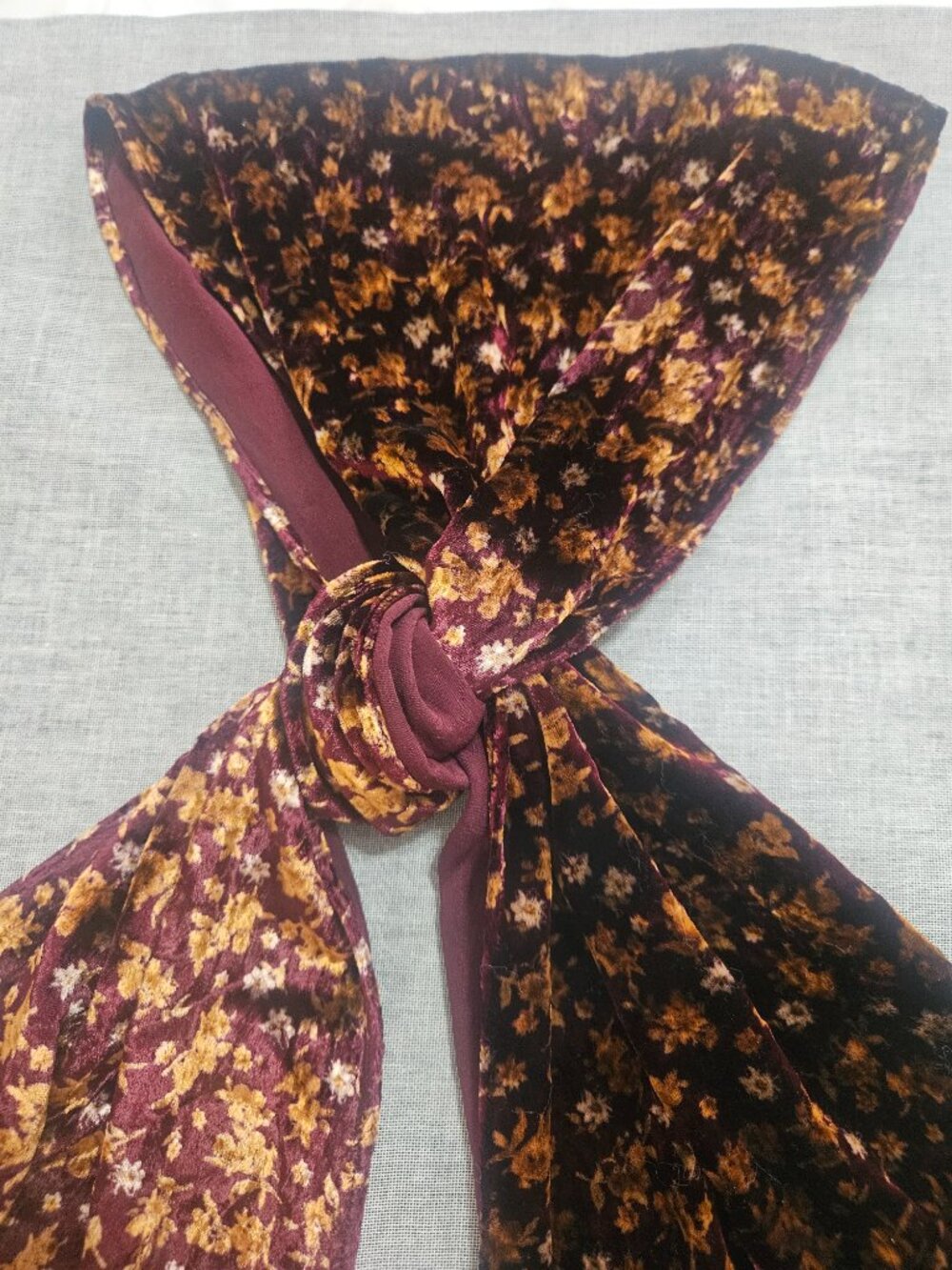 Pierre Cardin Velvet Floral Scarf | Burgundy Made in Italy 90s Parisian Style - Picture 5 of 8